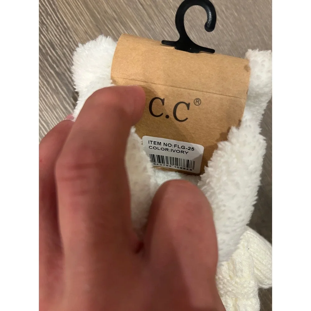 C.C Ivory Cable Knit Sherpa Lined Fingerless Gloves FLG-25 Womens Winter Mittens
